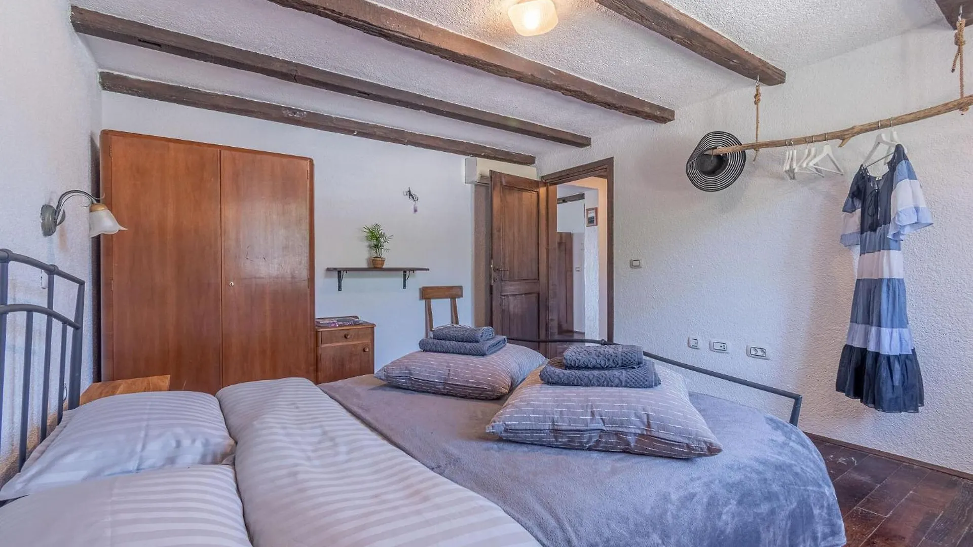 Awesome Home In Brajkovici With Sauna 0*, Brajkovici (Pazin)