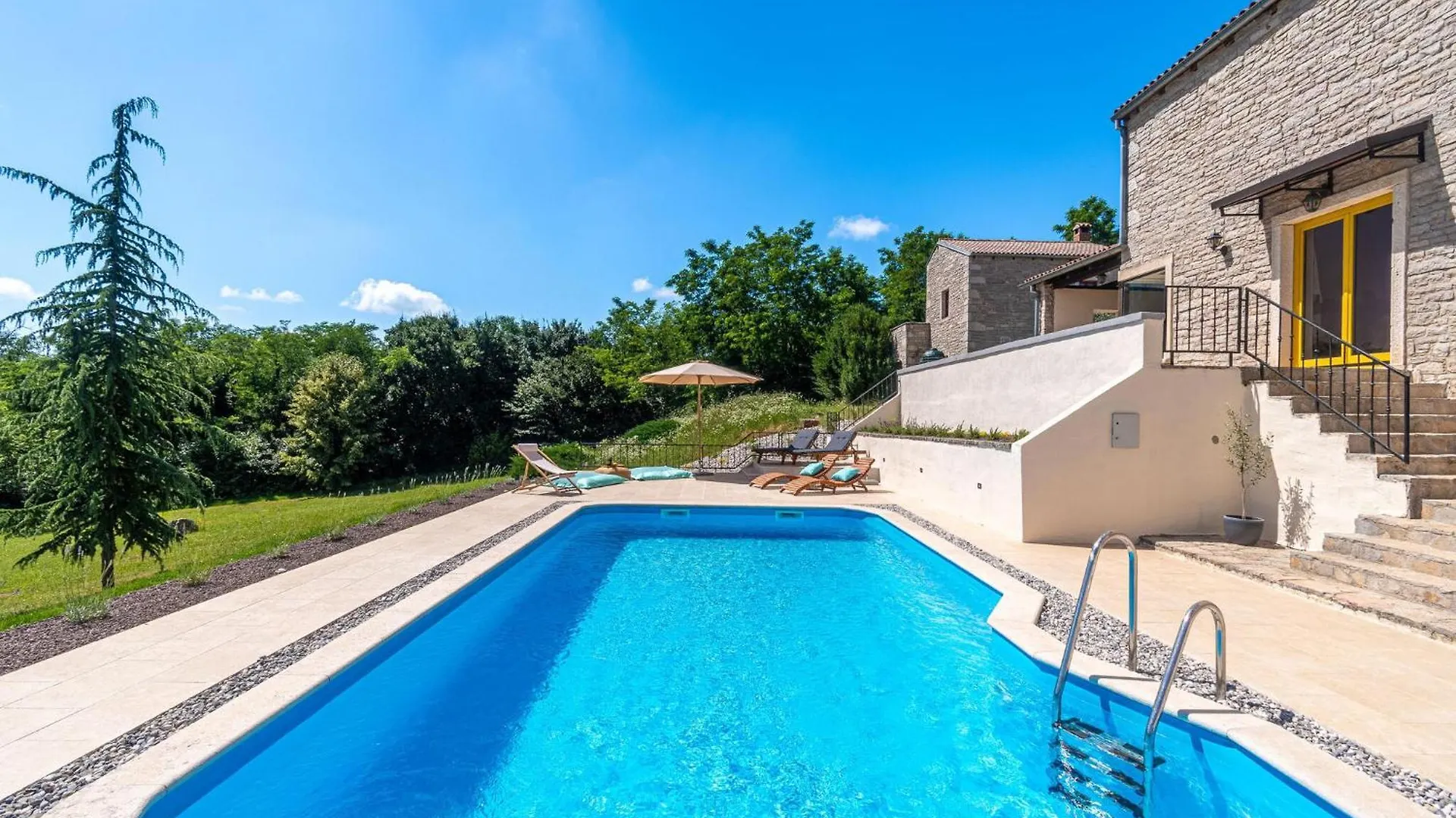 Awesome Home In Brajkovici With Sauna 0*, Brajkovici (Pazin)
